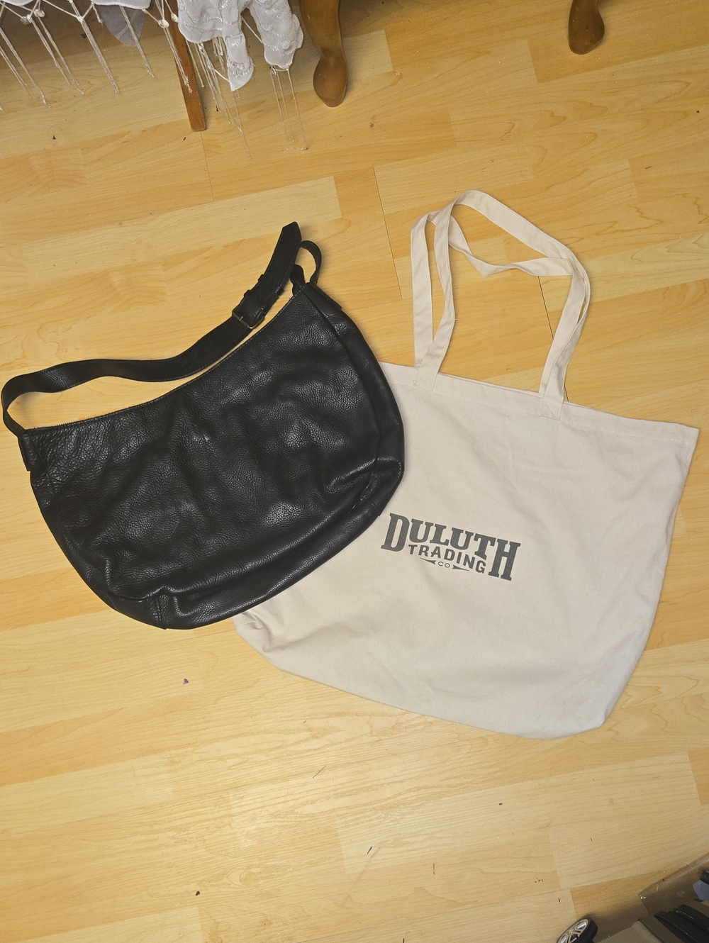 Duluth Trading Co Black Leather Shoulder Bag with Cream Canvas Tote